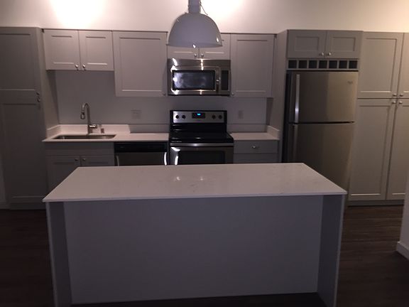 5th image of 725 N Plankinton Ave Unit 217