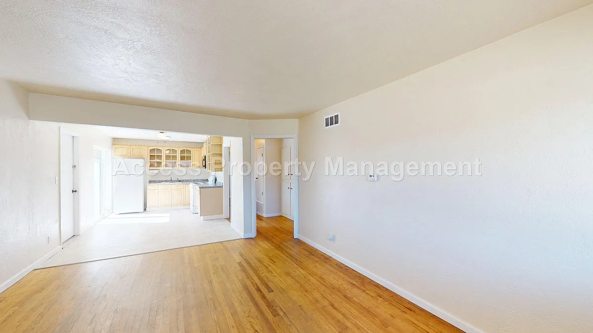 Building Photo - 145 Marilyn Ave #145