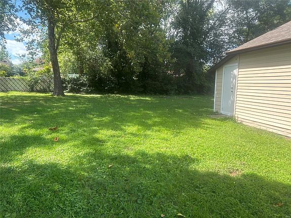 5th image of 2321 Perkins Dr