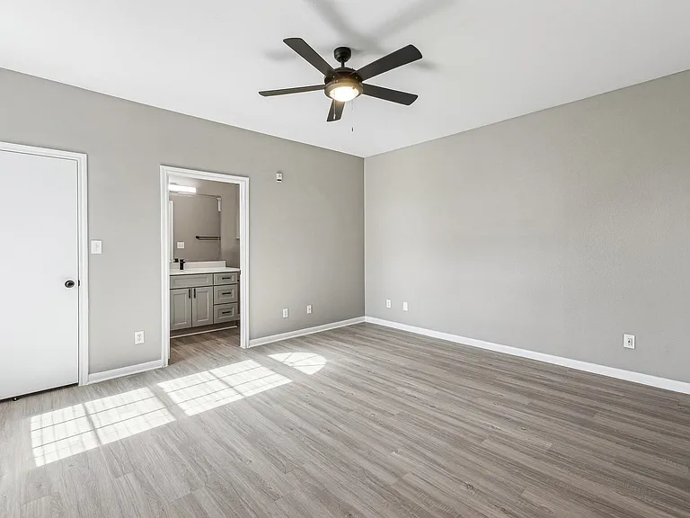 Clear Creek Meadows Apartments — Photo 26