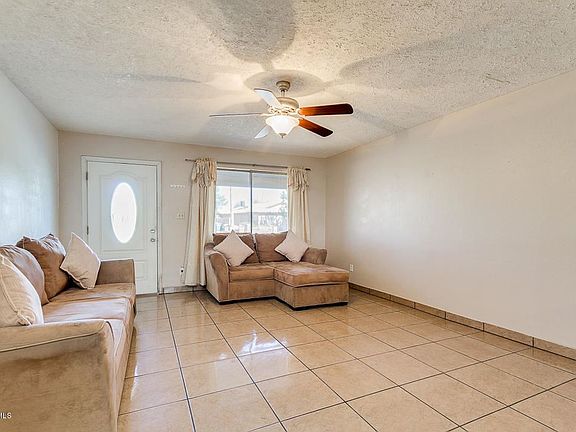 5th image of 6817 W Wilshire Dr