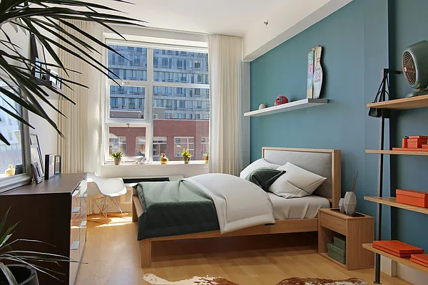 Rented by Compass | media 9