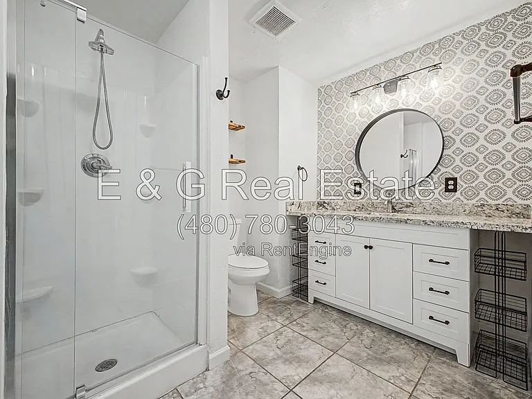 1711 W Montecito Ave — Photo 15