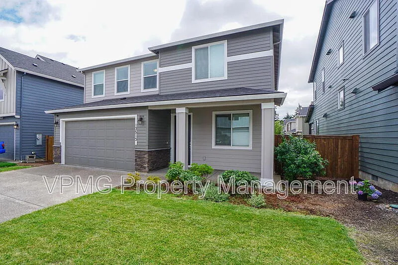 3 bed, 2.5 bath, 2190 sqft, $3,145 — Photo 3