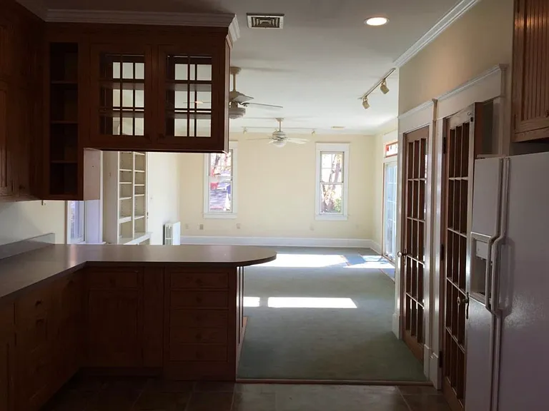 119 N Fillmore St — Photo 12