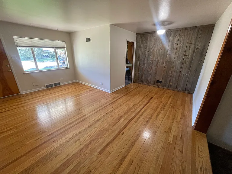 Living / Dining Rooms