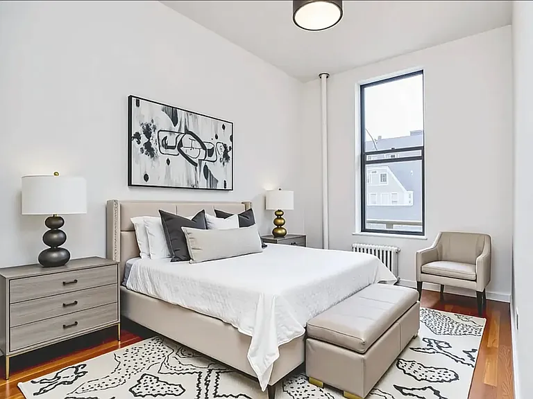 211 Avenue A #7 — Photo 3