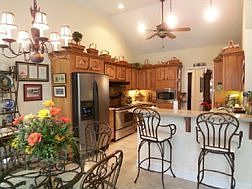 Kitchen & Breakfast Room