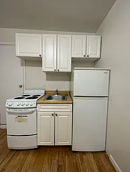 Rented by Peter R. Hungerford, LREB