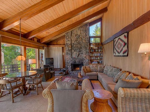 4th image of 9084 Forest Dr