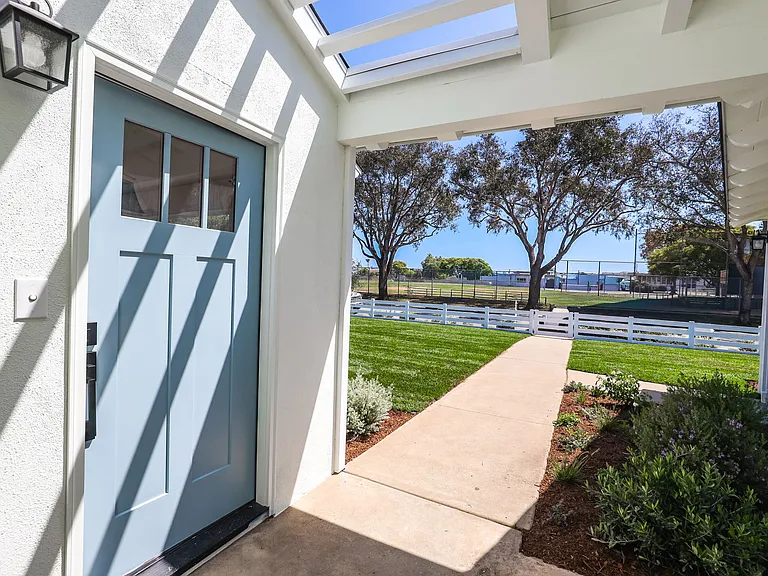 1502 Coral Pl — Photo 6