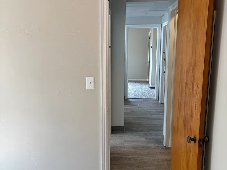 425 Lyon St NE #1 — Photo 8