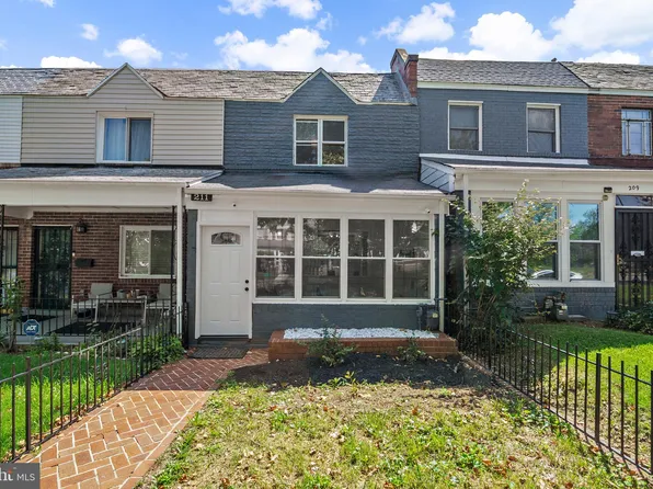 211 34th St NE, Washington, DC 20019