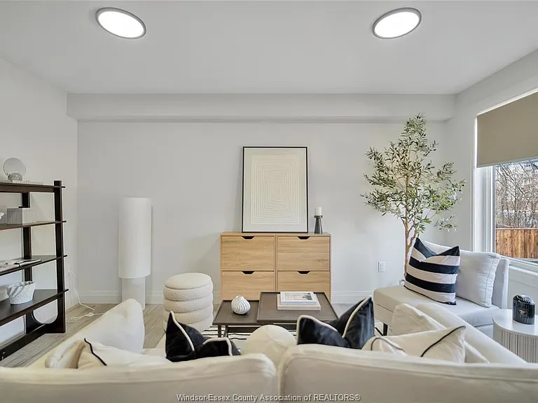 515 Caron Ave #2 — Photo 5
