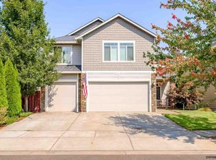 987 Robbins Way, Lebanon, OR 97355