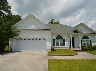 226 Mulligan Dr, Swansboro, NC 28584
