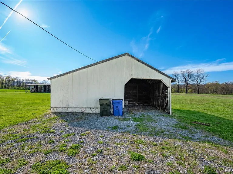10524 Stull Rd — Photo 4