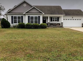 105 Grist Mill Dr, Havelock, NC 28532