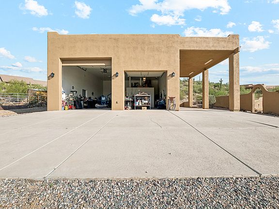 3rd image of 1509 E Venado Drive