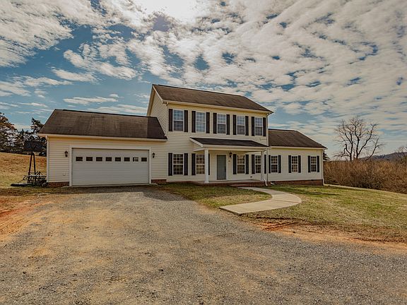 3rd image of 30 Dalewood Dr