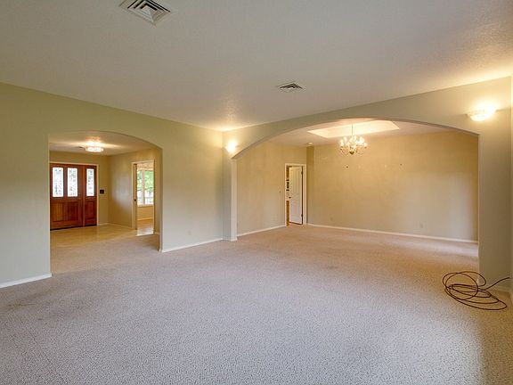 4th image of 1550 Gray Lynn Dr