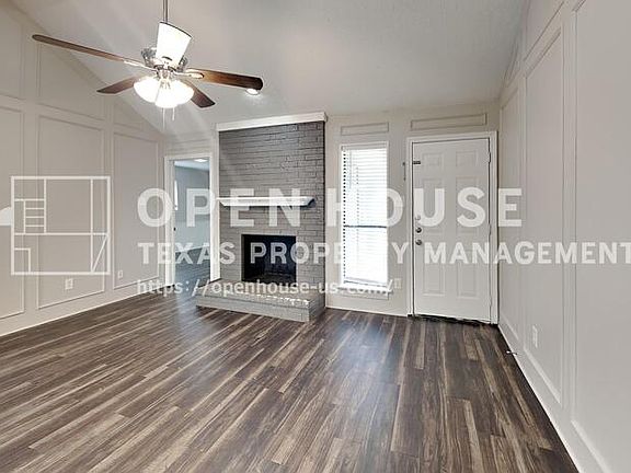 3rd image of 1601 Barclay Dr
