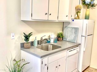 369 Palm Ave APT 27, Oakland, CA 94610
