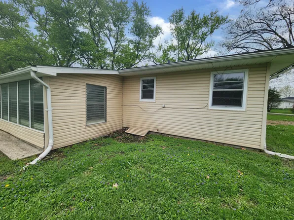 5377 Cleveland Ln, Merrillville, IN 46410