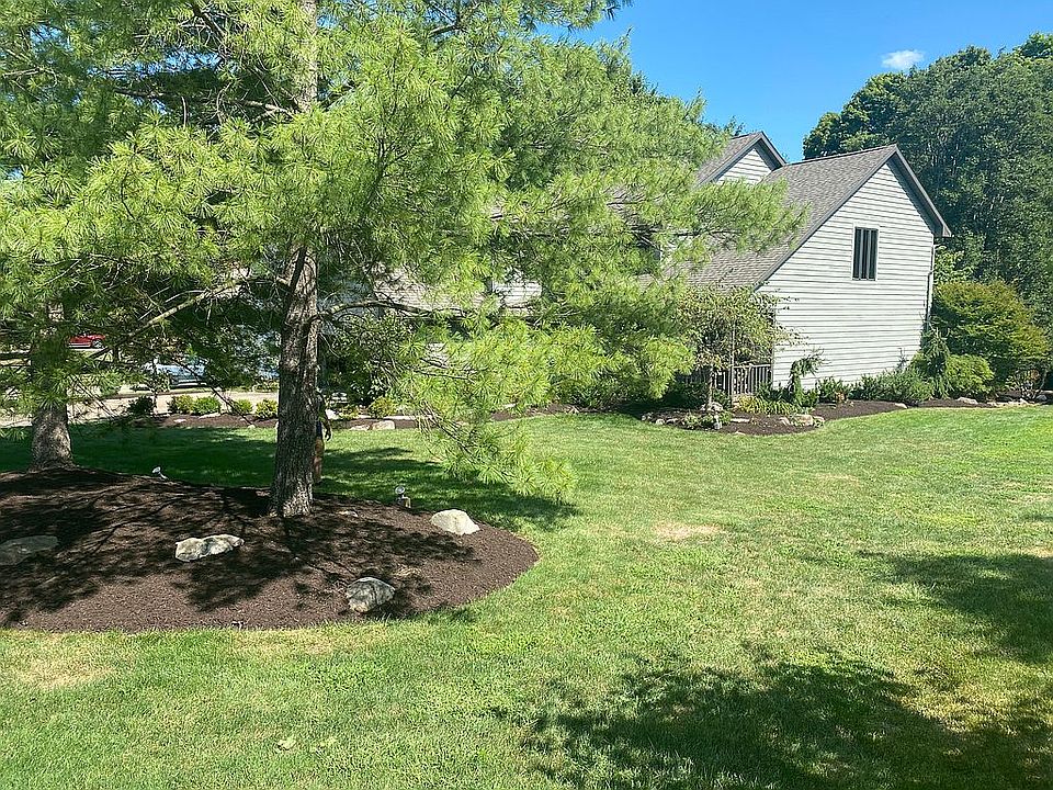 1st image of 3162 Surrey Hill Ln