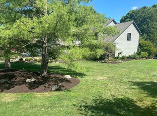 3162 Surrey Hill Ln, Stow, OH 44224