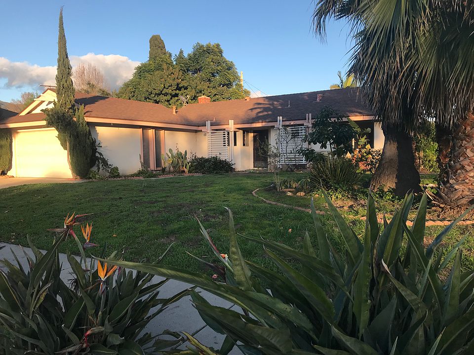 2nd image of 689 Ferrara Way