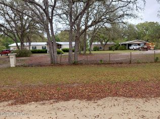 118 ROBIN Road, Pomona Park, FL 32181