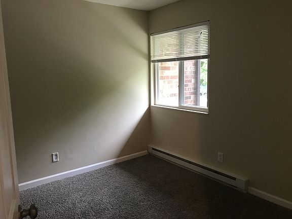 3rd image of 510 S 3rd St APT H
