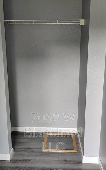 815 Whitney St — Photo 5