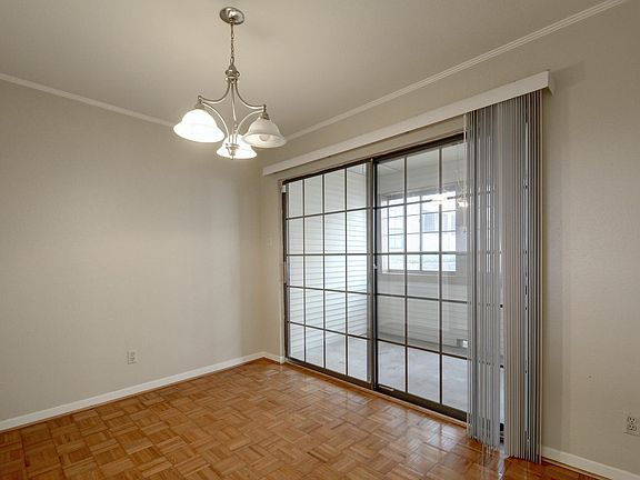 4th image of 1510 W North Loop Blvd APT 911