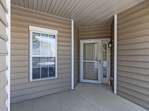 4th image of 6120 Sowerby Ln