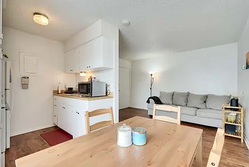 1st image of 2801-2803 Hemphill Park #B204