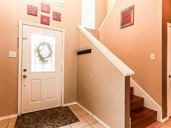 4th image of 613 N 7th St