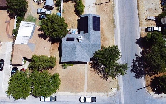 3rd image of 300 E Oak Ave