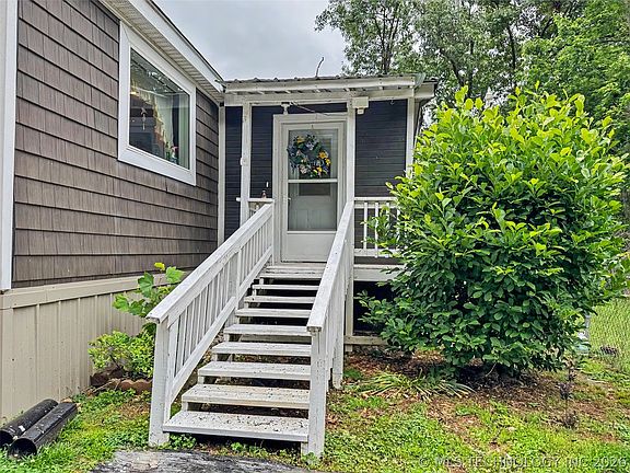 5th image of 24568 E 865th Rd