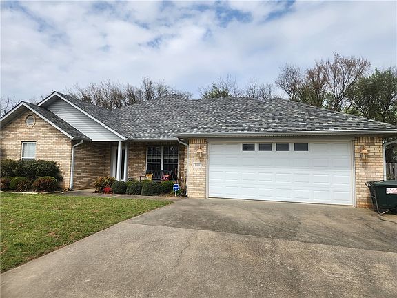2nd image of 109 Peachtree Dr