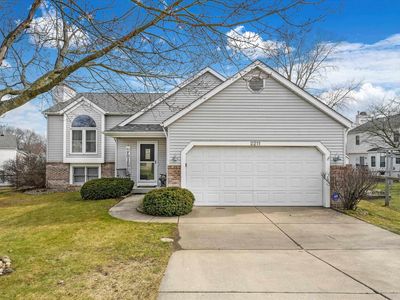 2211 Hidden Oaks Ct, South Bend, IN, 46628