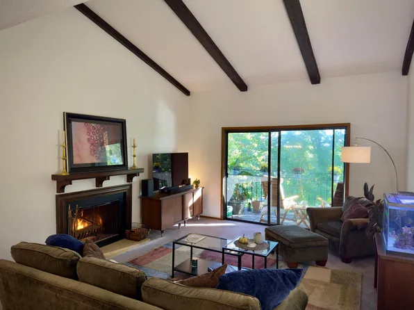 4120 Parklawn Ave APT 326, Edina, MN 55435