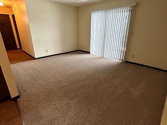 5th image of 230 W Broadway St #7