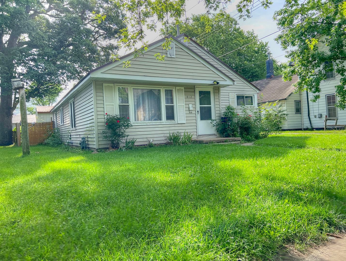 412 N 4th St, Watseka, IL 60970 Zillow