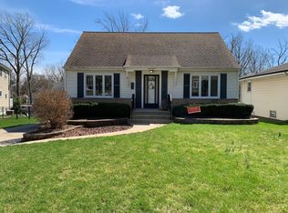 43 E Jackson St, Villa Park, IL 60181