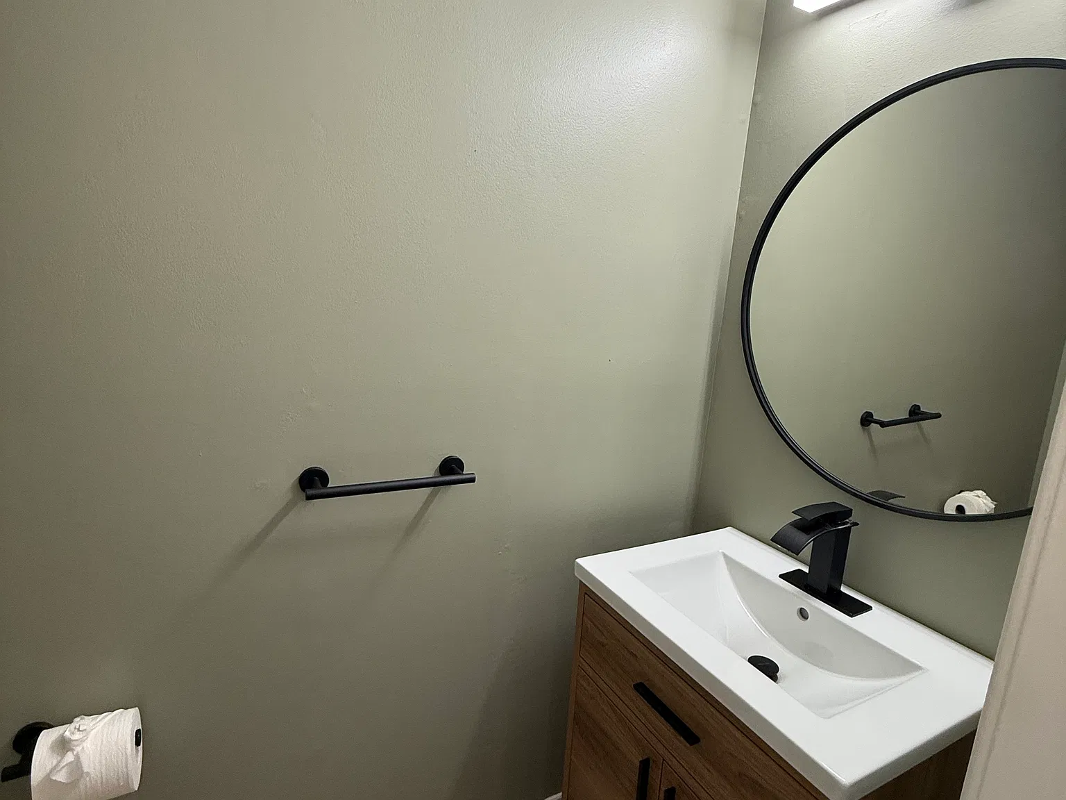 2 bed, 2.5 bath, 1260 sqft, $3,000 — Photo 3