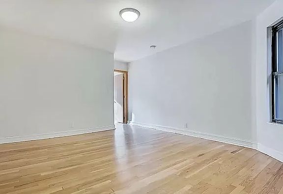 2nd image of 215 E 84th St APT 3D