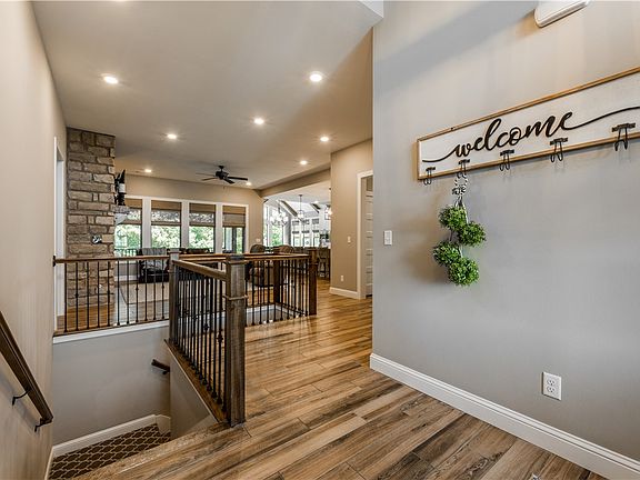 5th image of 21808 Friendship View Dr