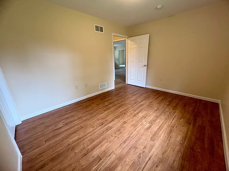 303 E Orange St — Photo 22